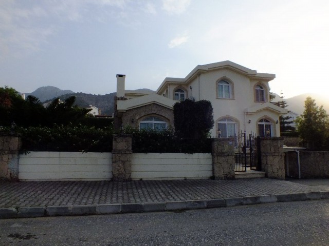 FULLY FURNISHED 5+1 VILLA WITH POOL FOR RENT IN ÇATALKÖY, KYRENIA