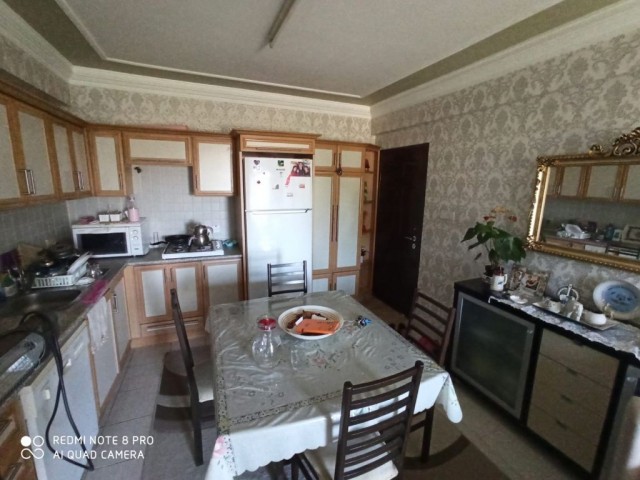 GİRNE MERKEZDE SATILIK 2+1 DAİRE