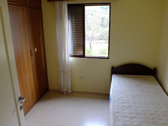 Flat To Rent in Karaoğlanoğlu, Kyrenia