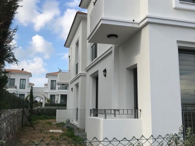 Flat To Rent in Alsancak, Kyrenia