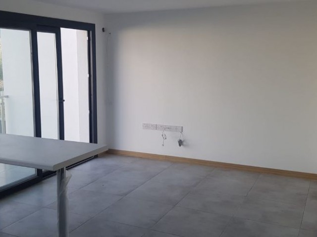 GİRNE ALSANCAK'TA SATILIK SIFIR 1+1 LOFT