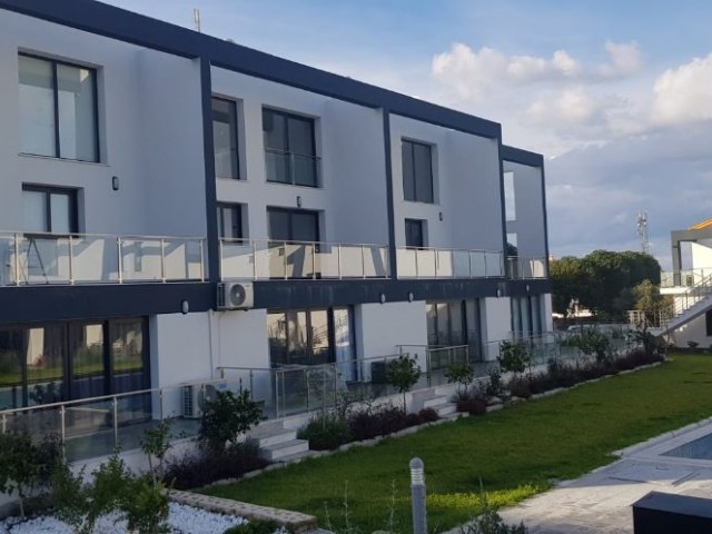 GİRNE ALSANCAK'TA SATILIK SIFIR 1+1 DAİRE