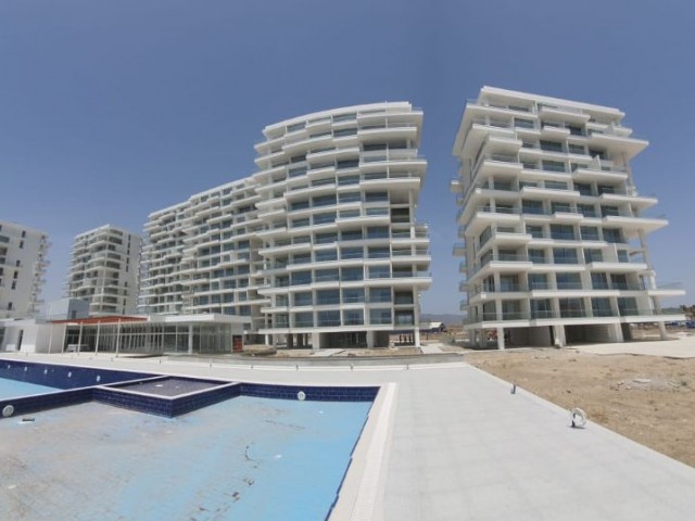 Flat For Sale in Long Beach, Iskele