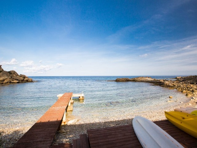 5+1 VILLA MIT HERRLICHEM MEER-UND BERGBLICK ZUM VERKAUF IN SÜßWASSER ** 