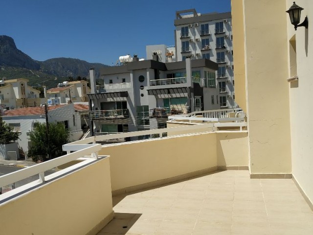 GİRNE MERKEZDE SATILIK 3+1 PENTHOUSE (TAKAS KABUL EDİLİR)