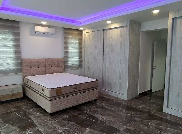 Girne Karaoğlan oğlunda satılık 3+1 220 m2 havuzlu villa full eşyalı