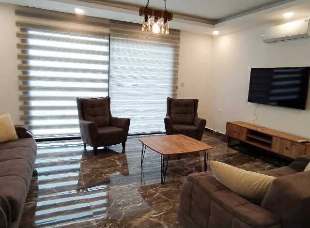 Girne Karaoğlan oğlunda satılık 3+1 220 m2 havuzlu villa full eşyalı