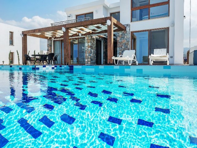 Luxury 4 Bedroom Villa İn Horseshoe Bay