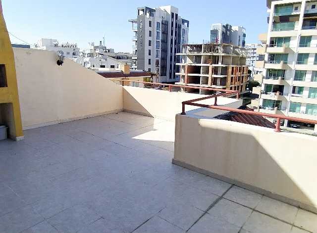 2 + 1 penthouse zum Verkauf im neuen Hafen von Kyrenia ** 