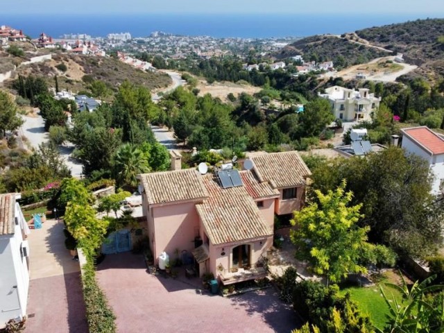 Speziell gestaltete villa mit herrlichem Blick in Alsancak Incesu ** 