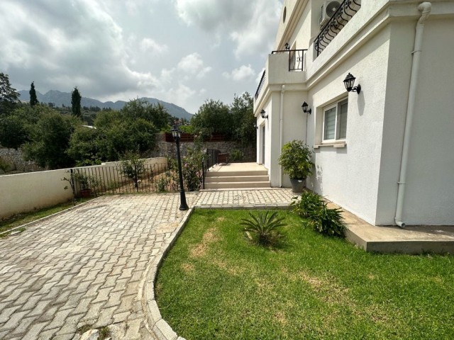 Villa To Rent in Yeşiltepe, Kyrenia