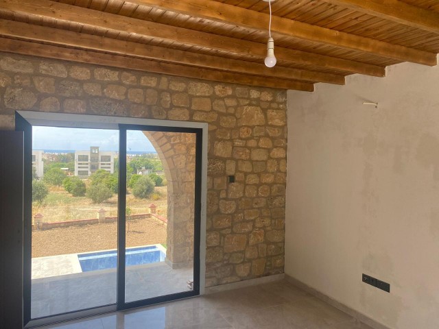 Gorgeous 4+1 stone house in Karşıyaka