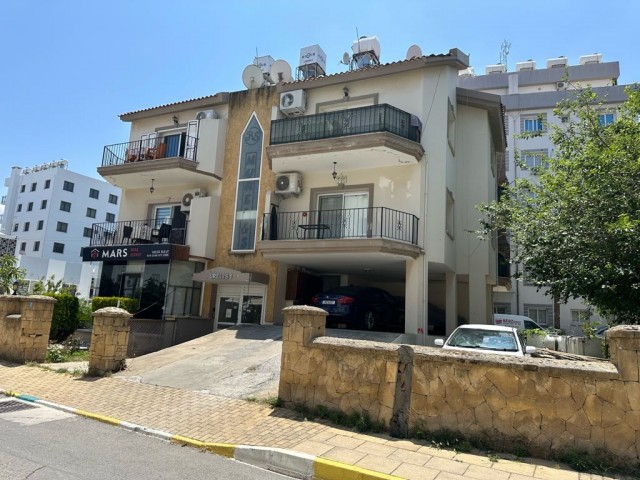 Girne merkezde satılık 2+1 daire