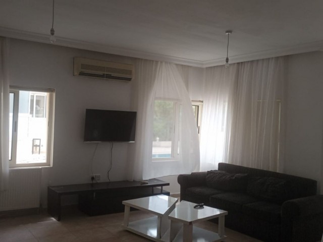 Flat To Rent in Alsancak, Kyrenia