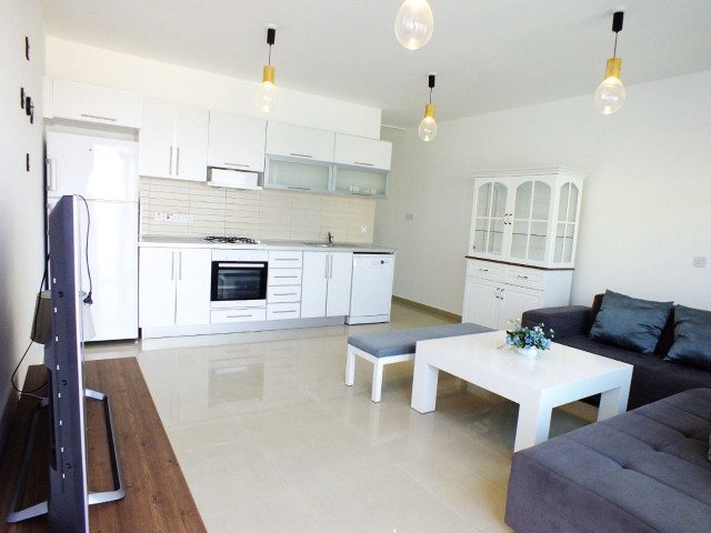 SEAFRONT FLATS FOR RENT IN TRNC GIRNE CENTER DAILY WEEKLY MONTHLY RENTAL