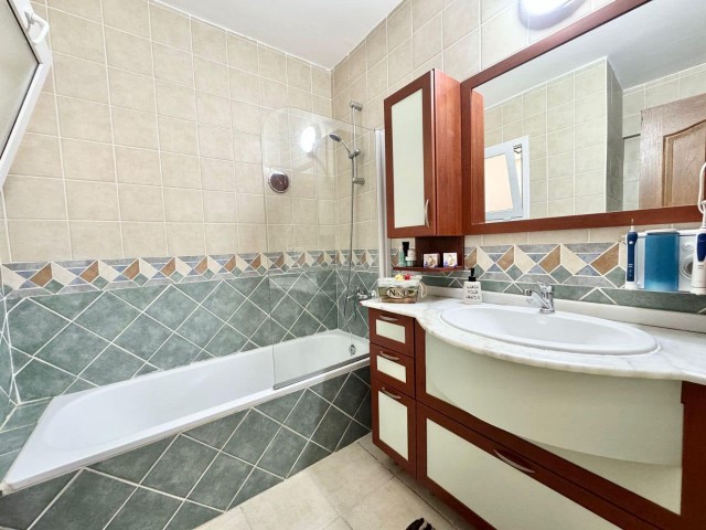 Girne merkezde satılık 3+1 daire