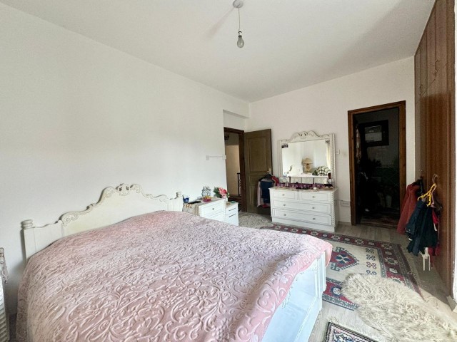 Girne ozankoy bölgesinin enguzel yerindek konumlandirilmis 3+2 satılık özel havuzlu villa.