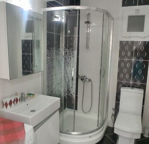 FLAT FOR RENT IN TRNC GIRNE CENTER DAILY WEEKLY MONTHLY