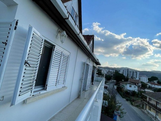 GEMİKONAĞINDA SATILIK DAİRE(PENTHOUSE)-FOR SALE FLAT(PENTHOUSE)