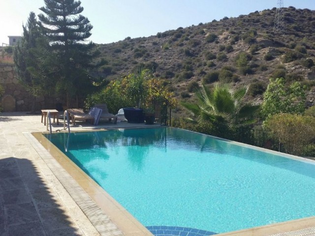 3 SCHLAFZIMMER VILLA MIT POOL ZU VERKAUFEN IN ALSANCAK, MALATYA-0533 820 2055 ** 