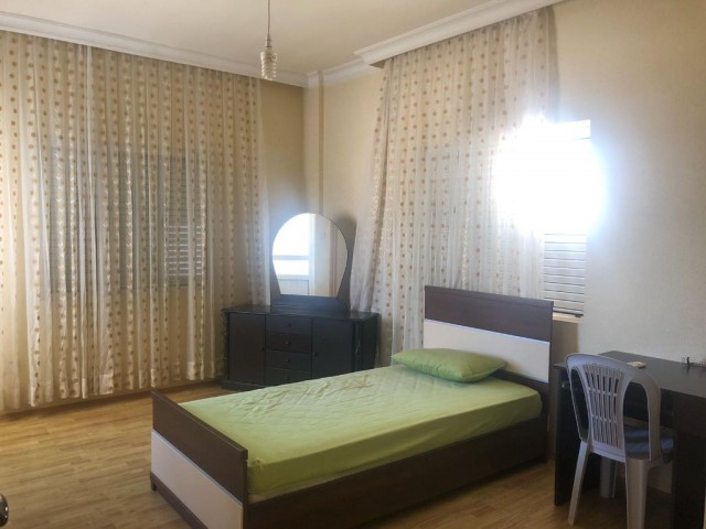 3+2 Apartment for sale , 145m2 old but gold 