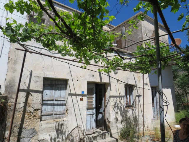 ESKİ KIBRIS EVİ