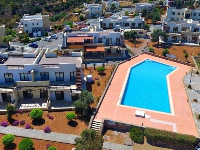 THREE BEDROOM GARDEN APARTMENT - COMMUNAL POOL