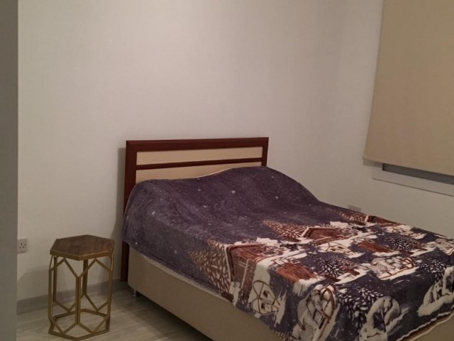 2+1 Wohnung Zu vermieten hinter Kyrenia Gloria Jeans ** 