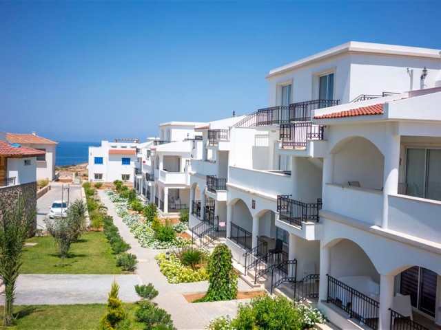 THREE BEDROOM APARTMENT BY THE SEA