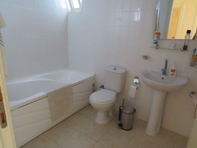 FULLY FURNISHED 3 BED APT