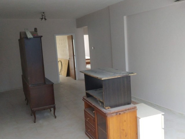 Flat To Rent in Aşağı Girne, Kyrenia