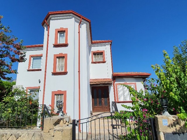4+1 Villa for Rent in Çatalköy