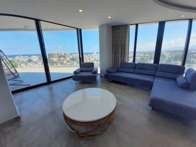 THREE BEDROOM APARTMENT WITH STUNNING SEA VIEWS