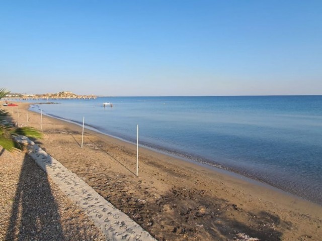 İSKELE BOĞAZ TATIL SITESINDE KIRALIK 2 YATAK ODALI IKIZ EV