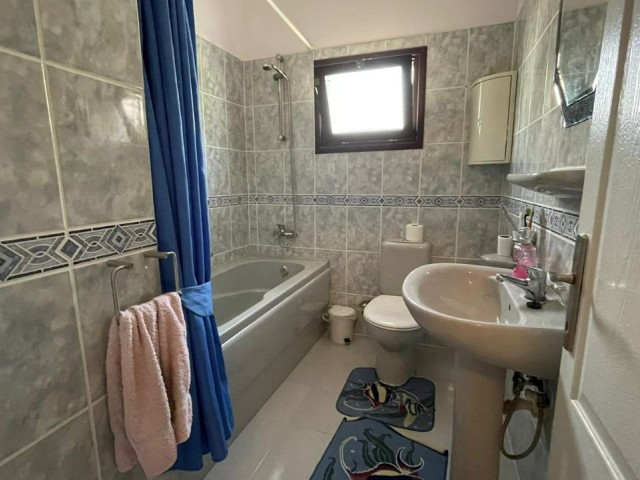 **EINZELVERTRETER** Turk Kocanli 3+1 Bungalow – in der Nähe der Hauptstraße