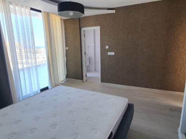 Girne Merkezde Kiralık Penthouse 3+1 Lux Eşyalı Daire Min. 6 aylık Peşin ödeme