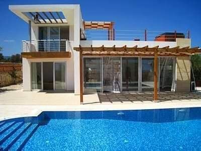 THREE BEDROOM LUXURY VILLA 