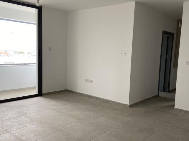 Flat with Commercial Permit for Sale in Karaoğlanoğlu