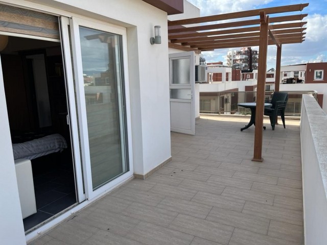 TEK YATAK ODALI EŞYALI PENTHOUSE