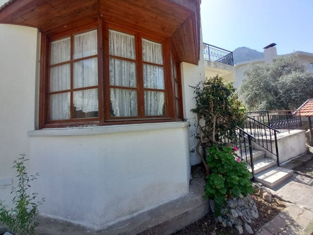 3+1 DETACHED HOUSE IN BELLAPAIS - 0533 820 2055