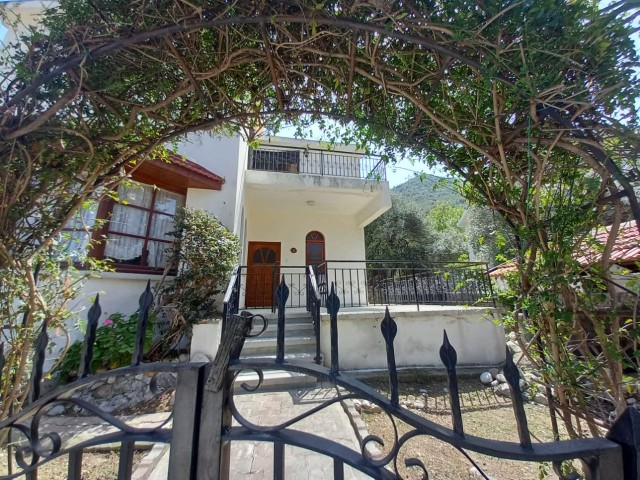 3+1 DETACHED HOUSE IN BELLAPAIS - 0533 820 2055