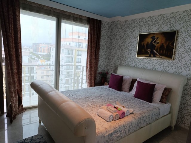 LÜKS ÜÇ YATAK ODALI PENTHOUSE, MERKEZ GİRNE APART OTEL