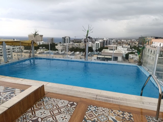 LÜKS ÜÇ YATAK ODALI PENTHOUSE, MERKEZ GİRNE APART OTEL