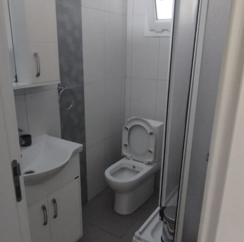 Girne Merkezde Kiralık 2+1 Eşyalı Daire  