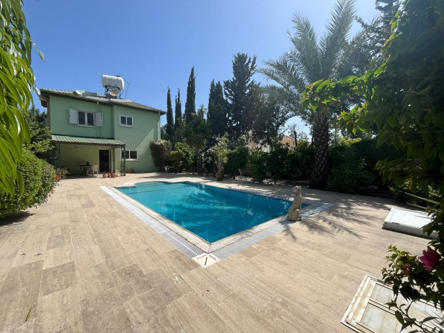 THREE BEDROOM EXCLUSIVE VILLA WITH PRIVATE POOL 