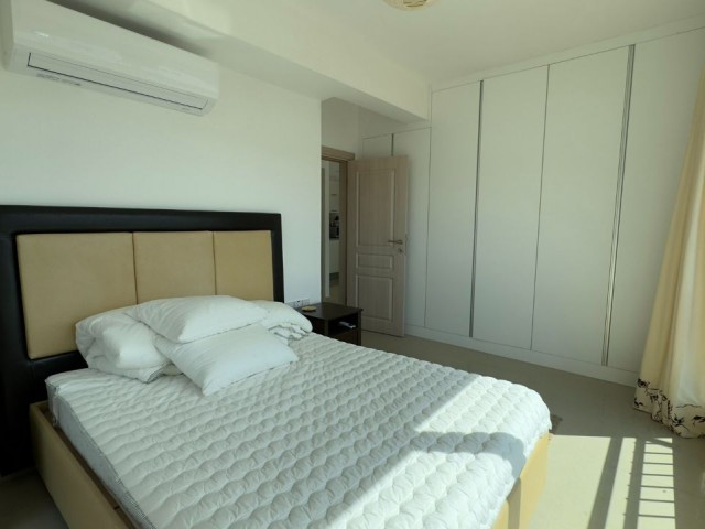 Möblierte Wohnung mit zwei Schlafzimmern im Aphrodite Beachfront Resort