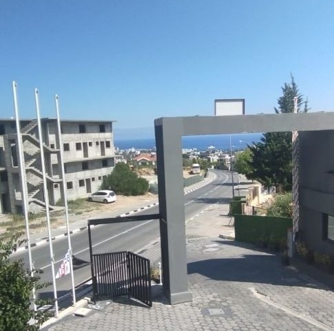 4+1 Luxus-Maisonette-Wohnung zur Miete in Bellapais, Kyrenia
