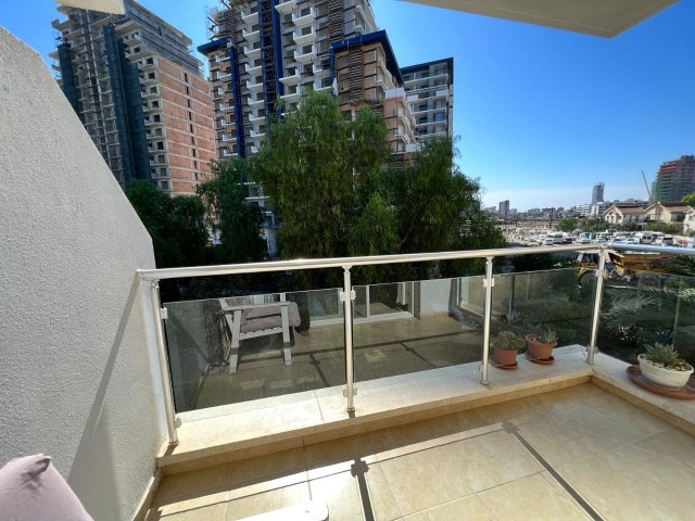 Общая площадь квартиры 1+1 в блоке «Август» составляет 64 м², площадь балкона — 8 м².