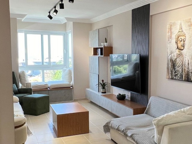 PENTHOUSE MIT 3 SCHLAFZIMMERN ZUM VERKAUF IN ALSANCAK