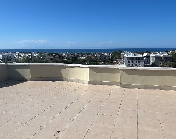 PENTHOUSE MIT 3 SCHLAFZIMMERN ZUM VERKAUF IN ALSANCAK